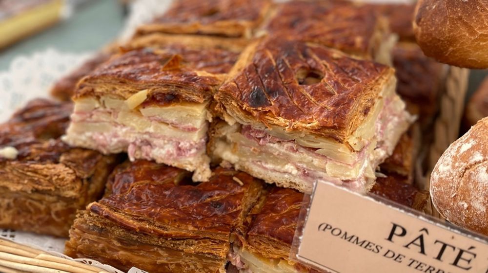 Bisteu picard, pâté lorrain, tielle sétoise… On ne compte plus les recettes régionales de tourtes.