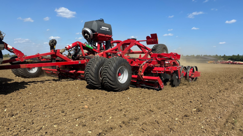 Le MiniDrill CC s'adapte sur les déchaumeurs Horsch mais aussi ceux d'autres constructeurs.