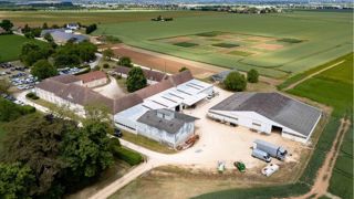 Les partenaires du projet espèrent faire du Chaumoy un lieu de référence en matière d'agrivoltaïsme.