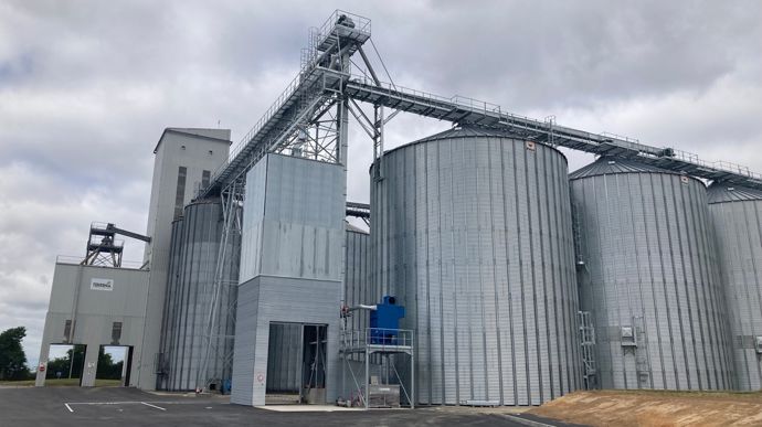 Equipé de 5 nouvelles cellules, le silo Terrena d'Aron (Mayenne) peut désormais accueillir 41 000 tonnes de grains contre 26 000 précédemment.