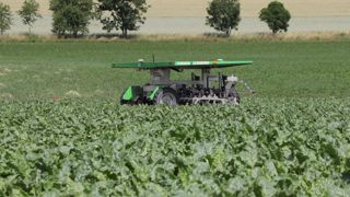 Le robot mobile est considéré comme un véhicule terrestre à moteur.