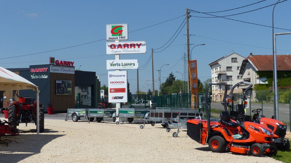 Garry Bresse Moteurs, le siège social et magasin de Viriat, près de Bourg-en-Bresse.