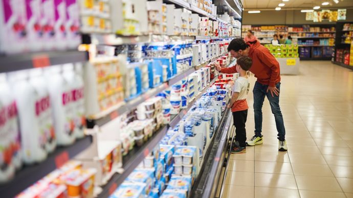 En 2025, les produits ultra-frais amorcent un rebond, porté par les yaourts type brassé et velouté, par les aromatisés et par les yaourts à boire.