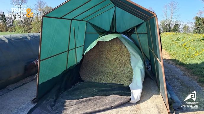 La tonnelle est pensée pour coulisser le long du boudin de stockage.