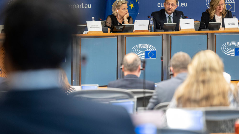 Le commissaire européen à l'Agriculture, Christophe Hansen, a présenté devant les eurodéputés de la commission agriculture, les premières propositions pour la prochaine Pac.