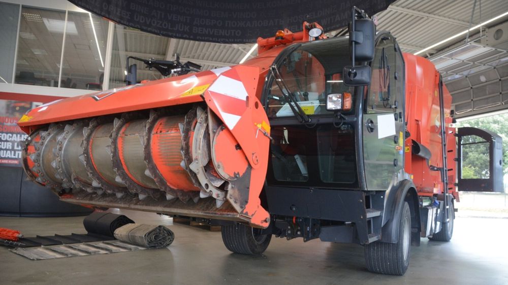 Mélangeuse automotrice d’occasion Kuhn