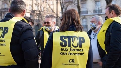 Avec son score historique aux élections des chambres d'agriculture et le bénéfice de la plus importante subvention aux syndicats agricoles, la Coordination rurale revendique plus que jamais un rôle « d’interlocuteur prioritaire des pouvoirs publics » Avec son score historique aux élections des chambres d'agriculture et le bénéfice de la plus importante subvention aux syndicats agricoles, la Coordination rurale revendique plus que jamais un rôle « d’interlocuteur prioritaire des pouvoirs publics »