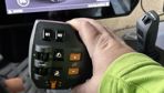 Les touches M1 et M2 en haut du joystick sont dédiées aux séquence de bout de champ.