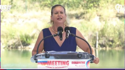 La cheffe des députés de La France insoumise, Mathilde Panot, a déclaré que le groupe déposerait une loi d'abrogation totale de la loi Duplomb. La cheffe des députés de La France insoumise, Mathilde Panot, a déclaré que le groupe déposerait une loi d'abrogation totale de la loi Duplomb.