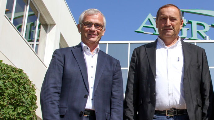 « Il faut avancer de façon mesurée et avec doigté car nous investissons pour les 20 ou 25 prochaines années », déclare le président Bernard Guillard (à dr.), au côté du DG sortant, Ludovic Spiers.