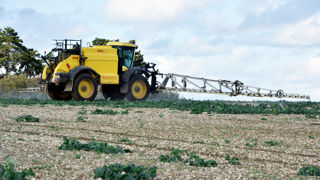 Pour Générations futures, « cette décision vient à point nommé », alors que l’Anses demande la création d'un registre national sur l'utilisation des pesticides pour étudier les risques sur la santé. Pour Générations futures, « cette décision vient à point nommé », alors que l’Anses demande la création d'un registre national sur l'utilisation des pesticides pour étudier les risques sur la santé.