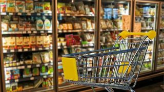 60 % des Européens placent le coût comme premier facteur de décision dans leurs choix alimentaires. 60 % des Européens placent le coût comme premier facteur de décision dans leurs choix alimentaires.