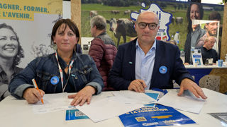 Fabienne Garel, présidente de Vivéa, et Jean-Michel Javelle, président de Sodiaal. Fabienne Garel, présidente de Vivéa, et Jean-Michel Javelle, président de Sodiaal.