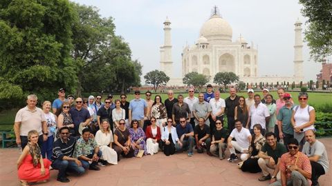 Les réseaux internationaux d'Ascenso ont découvert l'Inde au travers d'un périple qui les a emmené à Ahmedabad, Jodhpur et Agra. Les réseaux internationaux d'Ascenso ont découvert l'Inde au travers d'un périple qui les a emmené à Ahmedabad, Jodhpur et Agra.