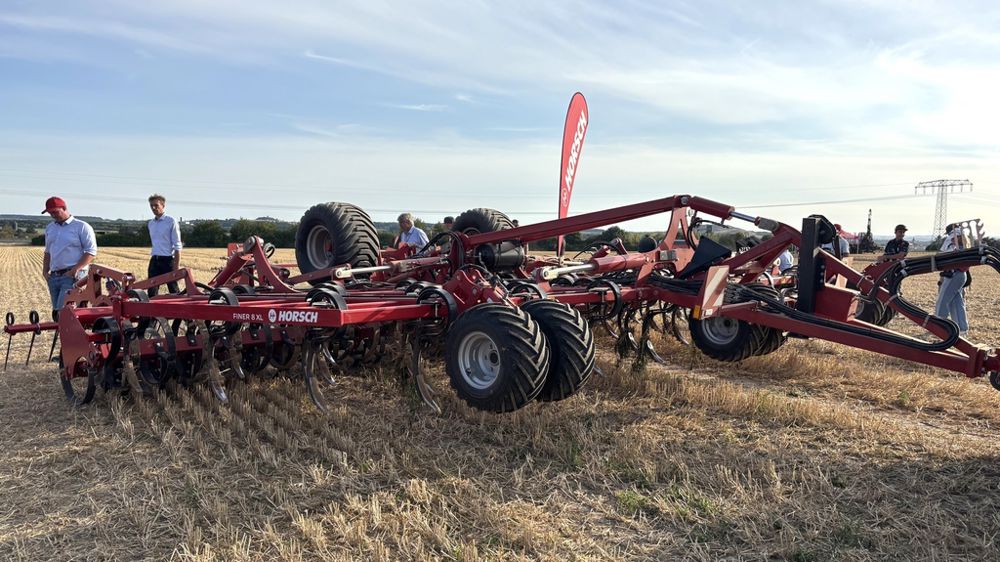 Horsch Finer XL, la version semi-portée du Finer SL