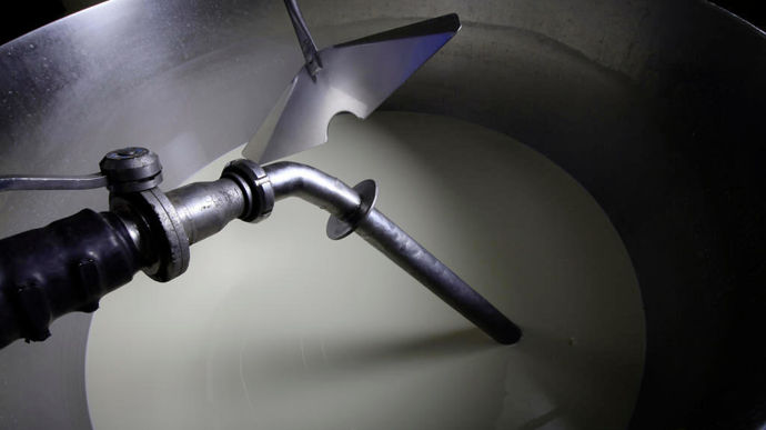 La production laitière française affiche une hausse moyenne de 3,4 % depuis début août 2025 par rapport à l'an passé.