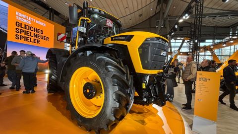 JCB 6300