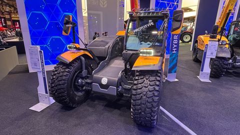 New Holland TH Hybrid Power