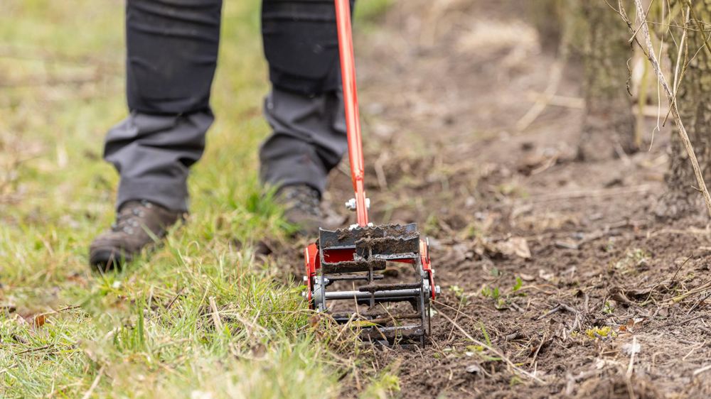 Polet : Weedroller, une bineuse à lames dentées innovantes