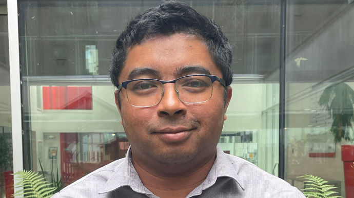 Herinaina Andriamandroso est enseignant-chercheur à l’école d’ingénieurs Junia à Lille, spécialisé dans les innovations technologiques en agriculture.