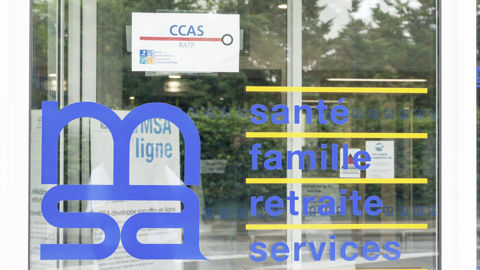 Tous les ans, au moins deux enveloppes d’environ 15 millions d’euros chacune sont destinées au fonds national d’action sanitaire et sociale de la MSA, pour des prises en charge de cotisation.