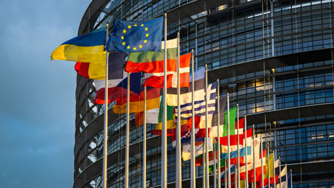 Alors que les États membres sont appelés à se prononcer sur l’accord de libre-échange entre l’Union européenne et le Mercosur lors du Conseil des 18 et 19 décembre 2025, le Parlement européen s’apprête, de son côté, à durcir les clauses de sauvegarde associées au texte.