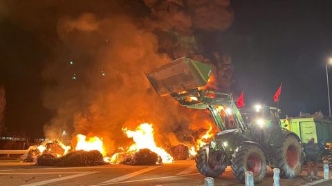 La préfecture des Pyrénées-Atlantiques a chiffré à « plus d’un million d’euros » le coût global des blocages dans le département.