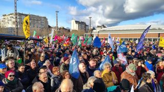 Plus de 2000 manifestants ont défilé à Rennes (Ille-et-Vilaine) le 10 janvier 2026 pour soutenir la révision du schéma d’aménagement et de gestion de l’eau du bassin-versant du fleuve Vilaine, contestée par certains syndicats agricoles.