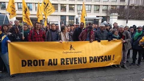 Ce mercredi 14 janvier 2026, une centaine d’agriculteurs de la Confédération paysanne sont entrés dans les locaux d’une annexe du ministère de l’Agriculture.