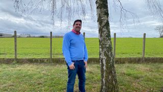 Damien Van Isacker, installé à Flavy-le-Martel dans l’Aisne, fournit 100 tonnes de paille par an à la centrale biogaz du Vermandois.