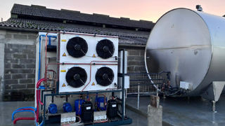 Installation d'un système de refroidissement du lait par eau glacée Dooper et d'un tank à lait de 25000 litres