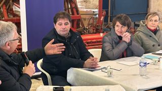 Sur une exploitation céréalière de la Nièvre, la ministre de l'Agriculture a signé une circulaire permettant aux préfets de mettre en oeuvre le plan de soutien à la filière dès la promulgation du projet de loi de finances pour 2026.