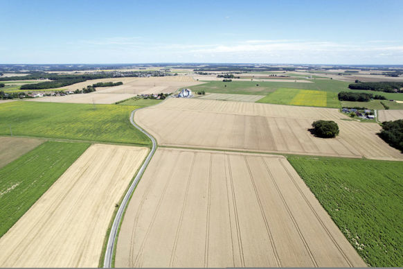 Le propriétaire doit agir devant le tribunal paritaire des baux ruraux pour demander la résiliation du bail.