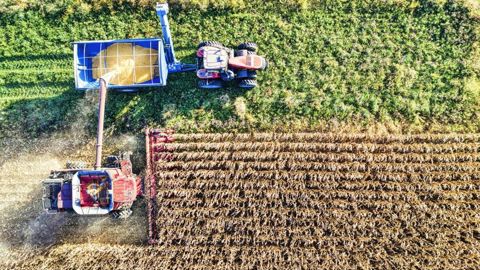 Filtre Tracteur : un levier essentiel pour optimiser les performances du matériel agricole