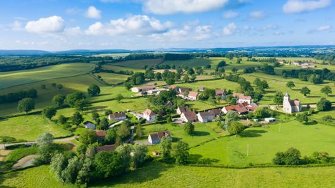 12 661 agriculteurs se sont installer en 2024, un chiffre en chute libre.