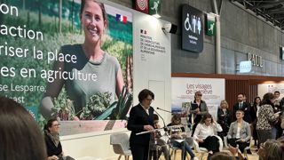 Annie Genevard a présenté au salon de l'agriculture 41 propositions pour favoriser les femmes dans l'agriculture.
