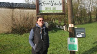 Marie Schwab est une des associés à la ferme Ursule à Chantonnay, en Vendée.