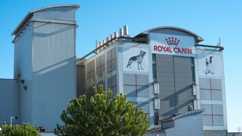 La maison mère de Royal Canin, Mars, investit 32 M€ sur le site historique d’Aimargues (Gard) pour en faire un pôle d’innovation.