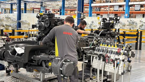 Claas Usine Le Mans Tracteur Reportage