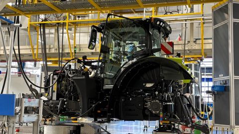 Claas Usine Le Mans Tracteur Reportage