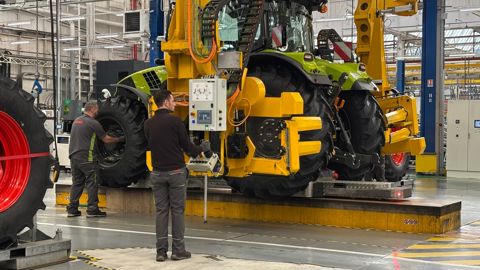 Claas Usine Le Mans Tracteur Reportage