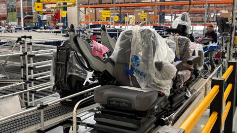 Claas Usine Le Mans Tracteur Reportage