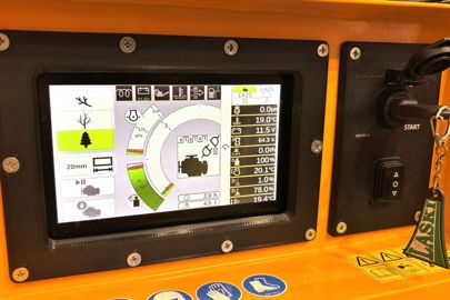 L'&eacute;cran couleur tactile de 7&rdquo; offre une interface de contr&ocirc;le claire et compl&egrave;te.