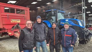 « L’optimisation de l’atelier végétal nous a permis de rationaliser nos ateliers individuels », se félicitent (de gauche à droite) Dominique Daul, Franck Heintz, Nicolas Lechner et Eric Burger. (Absents de la photo Laurent Boime, Sébastien Hager, Dominique Wicker).