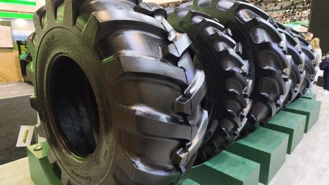 Plus de huit gammes de pneus agricoles ont été présentées par le fabricant chinois Advance lors d'Agritechnica.