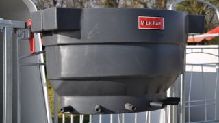 Milkbar alimentation collective des veaux laitiers