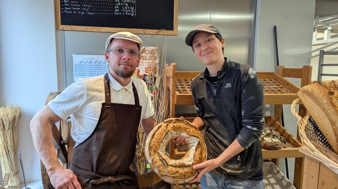 Le Pain du progrès : le charme d’un travail sur commandes - Boutique