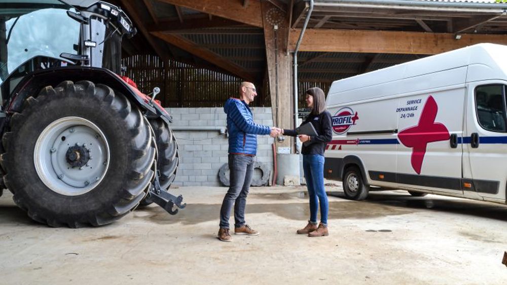 Profil Plus accompagne les professionnels agricoles dans le choix et le suivi de leurs pneumatiques. 