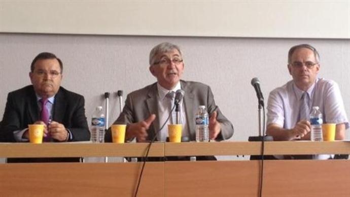 Au centre, Gérard Pelhate, président de la Ccmsa.