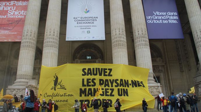 Une affiche a été rapidement installée pour interpeller les traders.